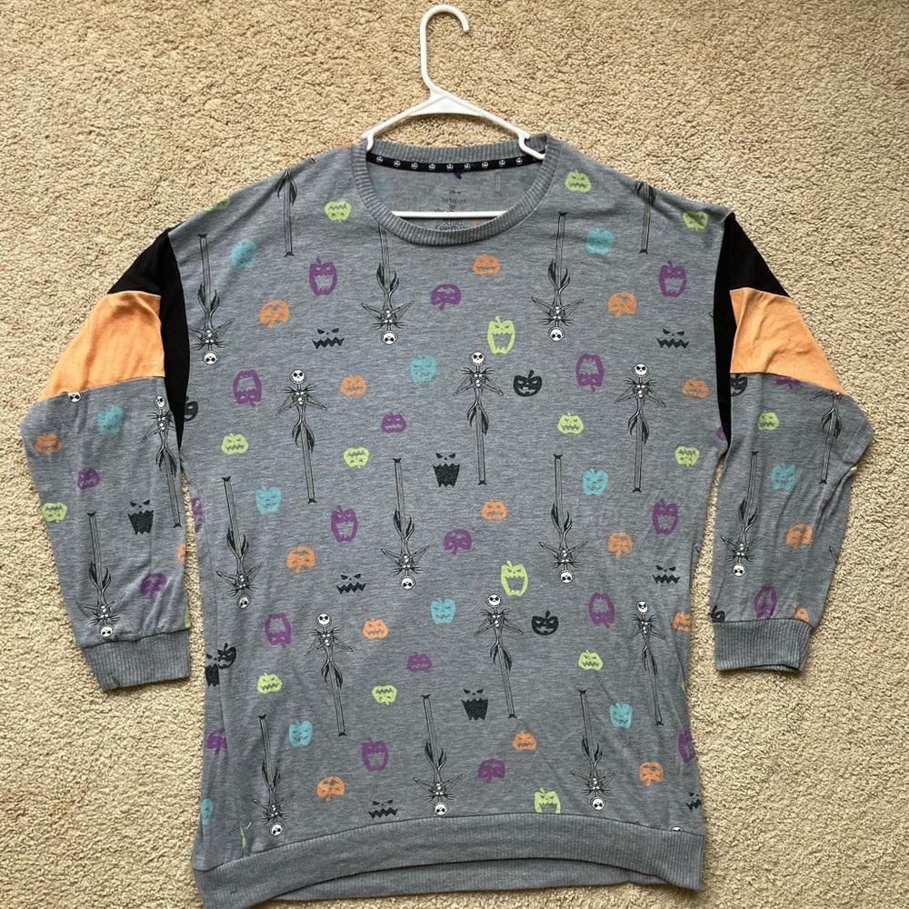 Disney Nightmare Before Christmas 2X Sleep Shirt Gray